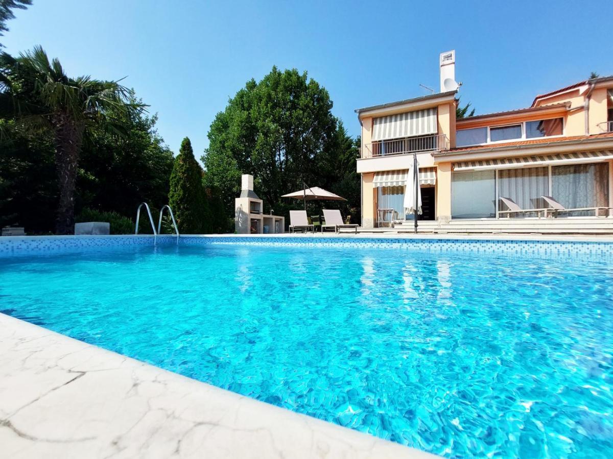 Apartments In Villa Azra Rijeka Exterior foto